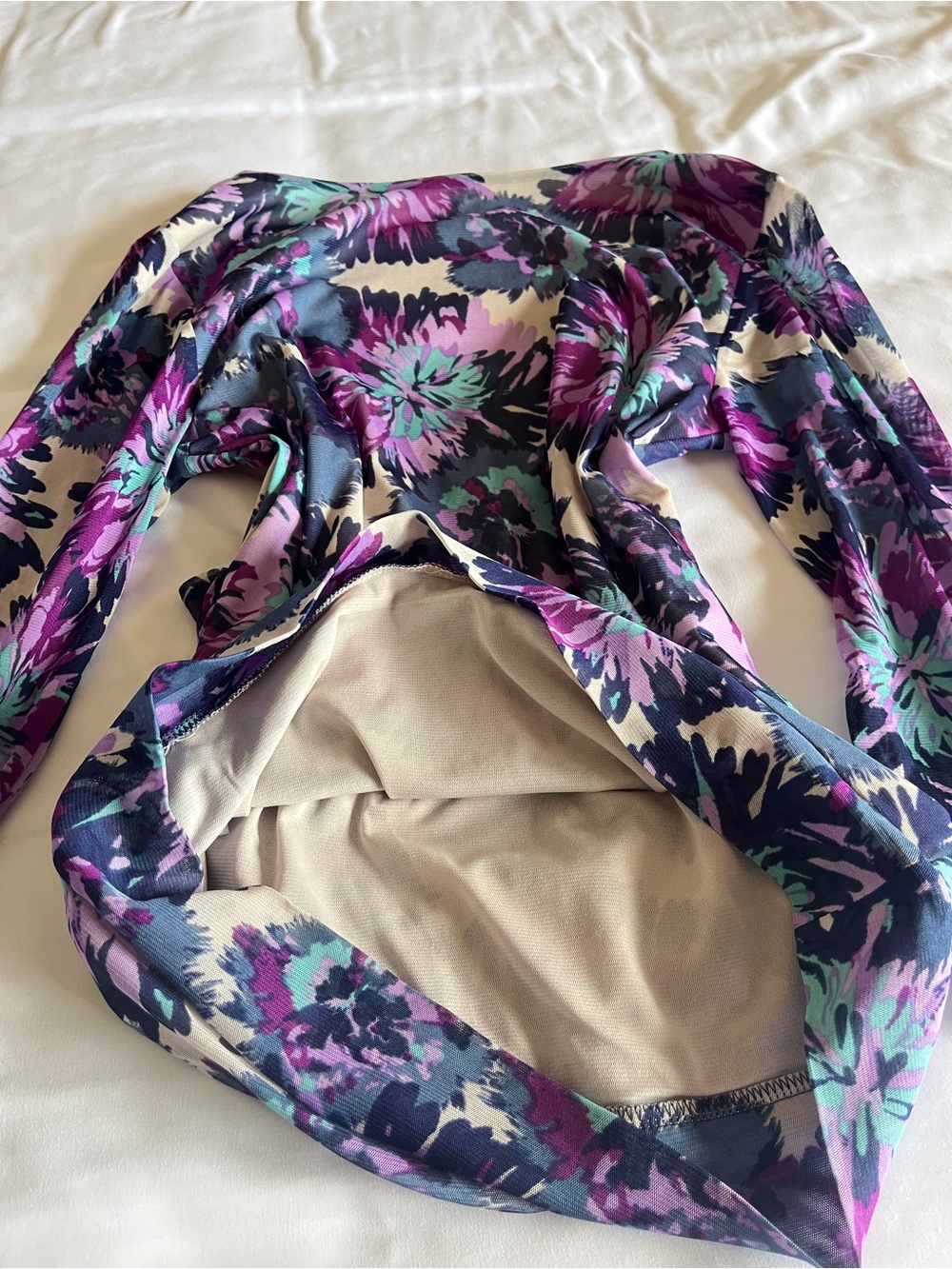ELLE Size M Teal and Purple Floral Faux-Wrap V-Neck Ruched Top - Picture 10 of 16